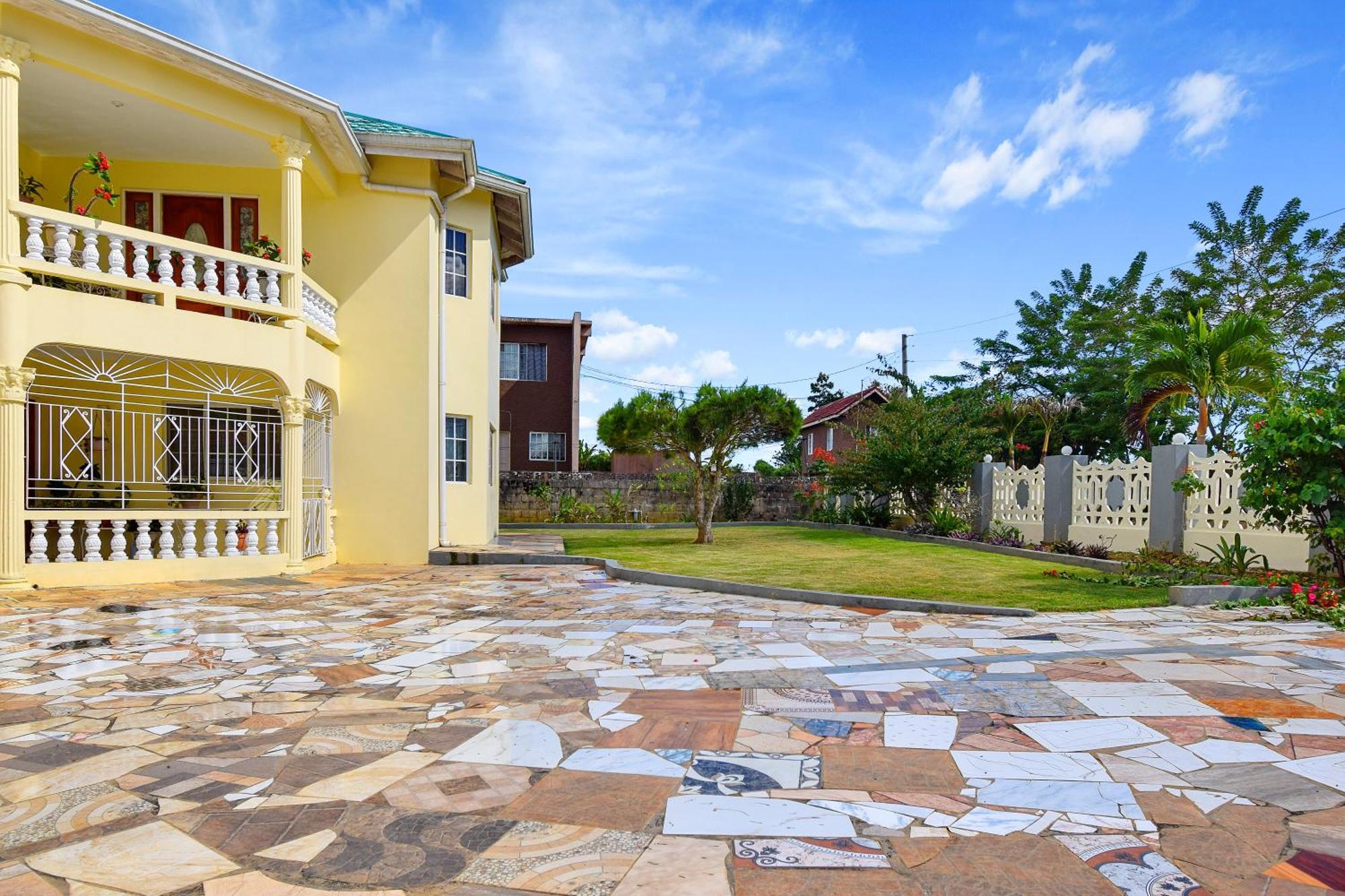 Apartamento Harriott Heights Mandeville Exterior foto